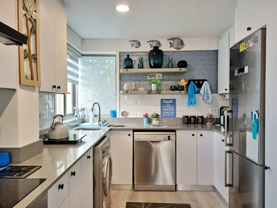 2 Bedroom Property for Sale in Island View Western Cape